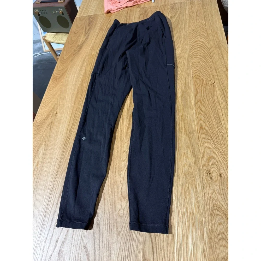 Lululemon‎ Speed Up Tight 28